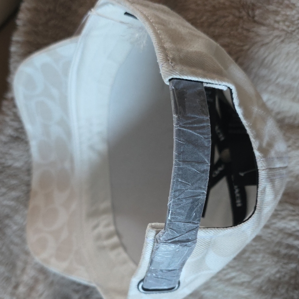 Coach Cream Logo Baseball Cap - Picture 4 of 5